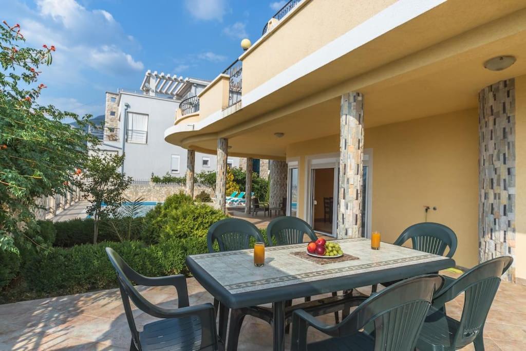 Villa Marina Dobra Voda Bagian luar foto